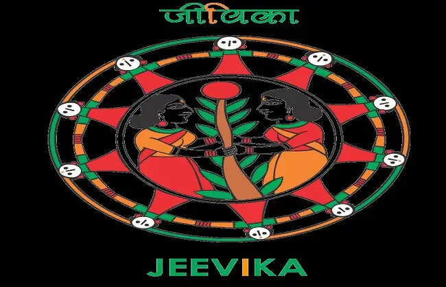 जीविका दीदियों की सिलाई से सजे आंगनबाड़ी के बच्चे,10 लाख पोशाक वितरित