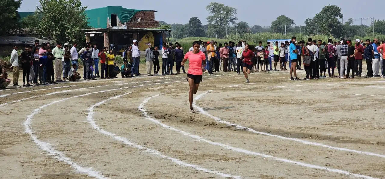 सांसद खेलकूद प्रतियोगिता में एथलेटिक्स में खिलाड़ियों ने दिखाया दम