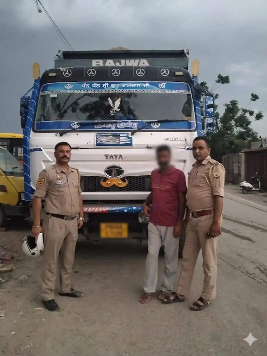 नूरपुर पुलिस ने अवैध खनन के मामले में पकड़े 9 वाहन