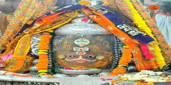 भस्म आरती में सजे बाबा महाकाल, चंदन-भांग और आभूषणों से हुआ दिव्य श्रृंगार