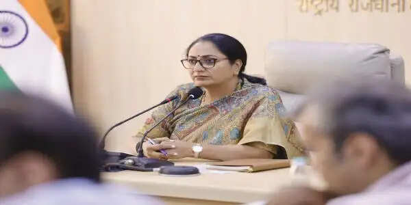 मुख्यमंत्री ने मिशन कायाकल्प, मानसून प्रबंधन और कांवड़ यात्रा तैयारियों की समीक्षा की