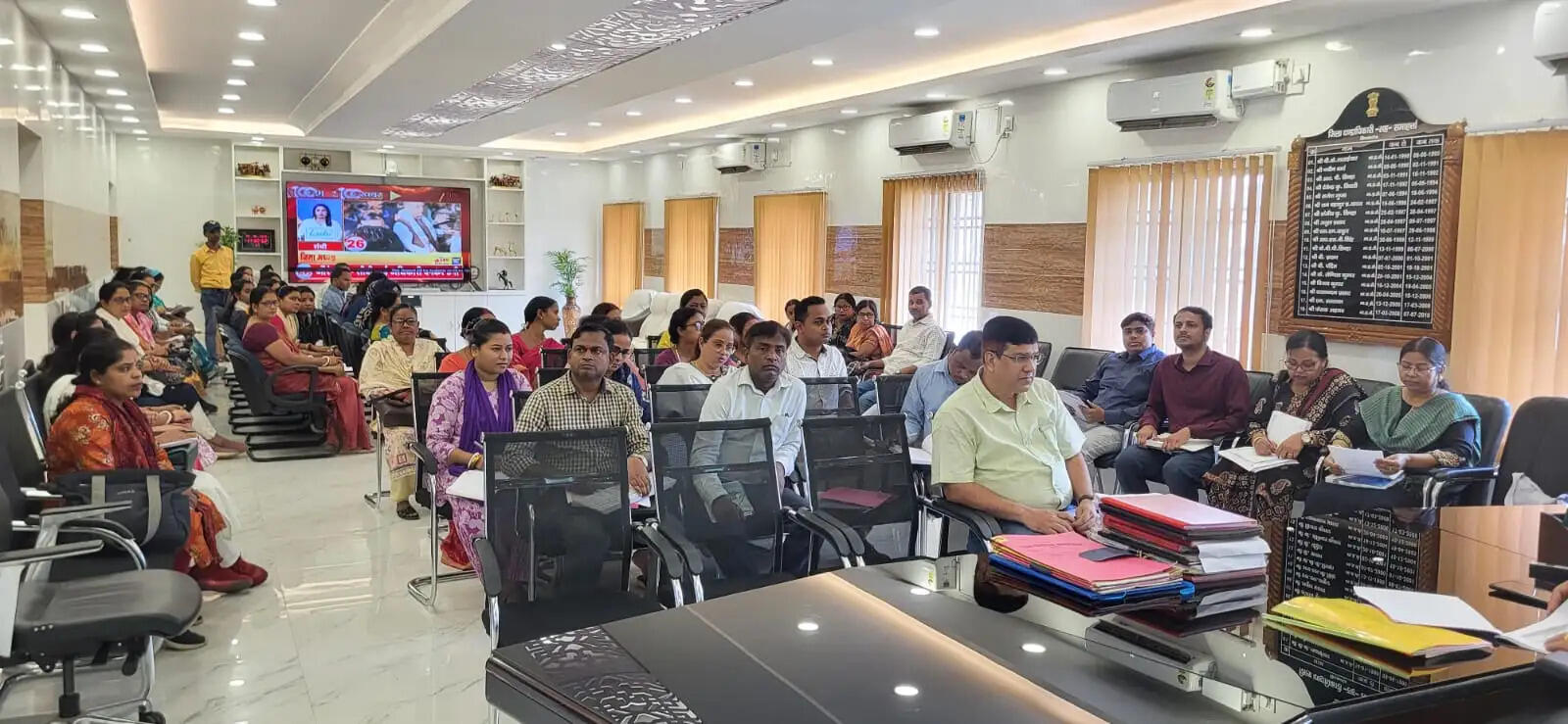आंगनबाड़ी केंद्रों की बदहाली पर डीएम सख्त, एक सप्ताह में सुधार का अल्टीमेटम