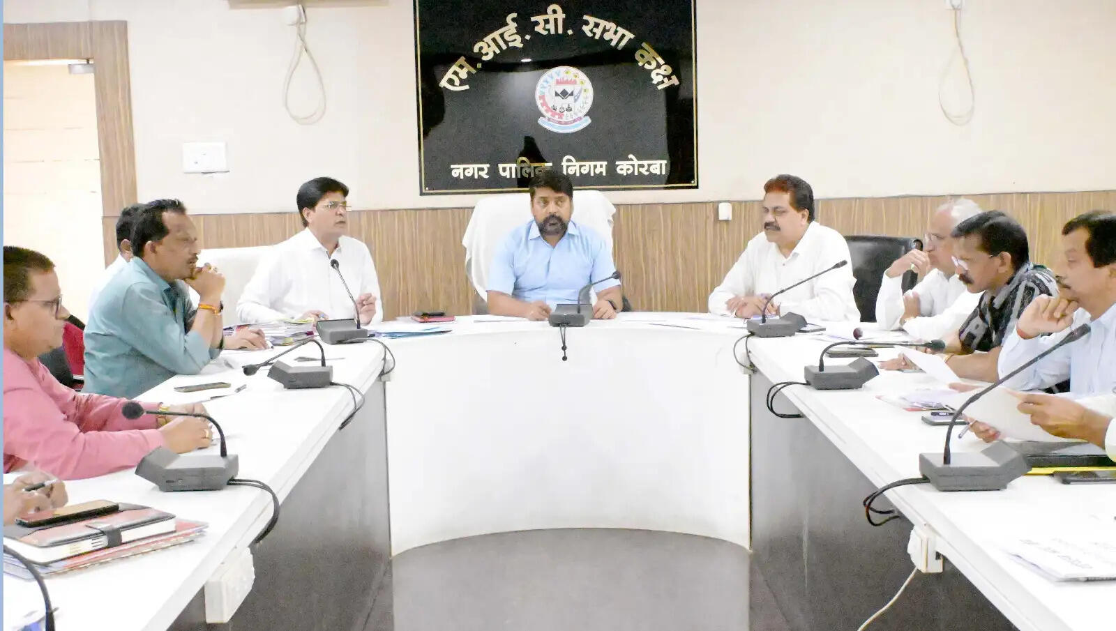 एलर्ट मोड पर करें मांग व शिकायतों से जुड़े आवेदनों का निराकरण : आयुक्त