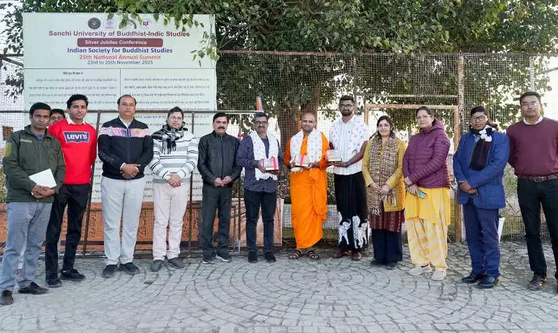 मप्रः श्रीलंका के बौद्ध विद्वान ने किया साँची बौद्ध भारतीय ज्ञान अध्ययन विश्वविद्यालय का दौरा