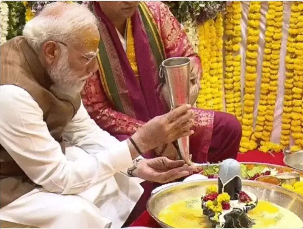 सोमनाथ अमृतपर्व-2026 में प्रधानमंत्री ने किया प्रथम ज्योतिर्लिंग का पूजन