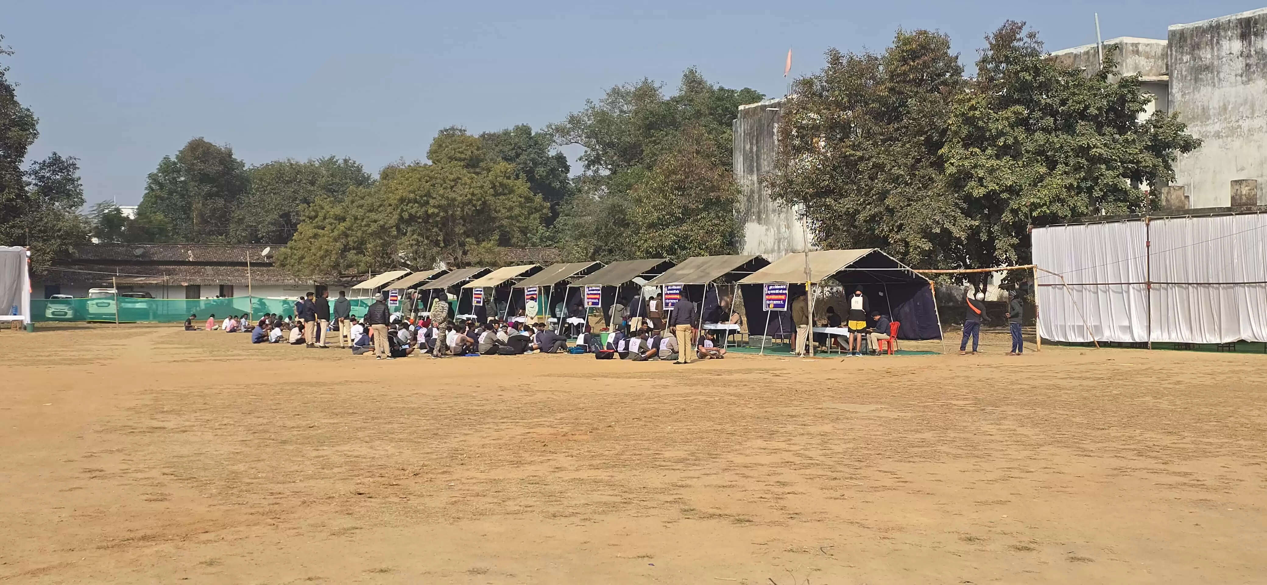 अंबिकापुर: सूबेदार, उप निरीक्षक व प्लाटून कमांडर भर्ती की प्रक्रिया शुरू, पहले दिन 427 अभ्यर्थी हुए शामिल