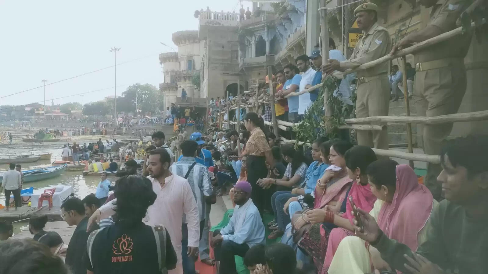 विषधर कालिया नाग का कान्हा ने किया मान मर्दन,फन पर बंशी बजा नृत्य मुद्रा में देख लाखों श्रद्धालु आह्लादित