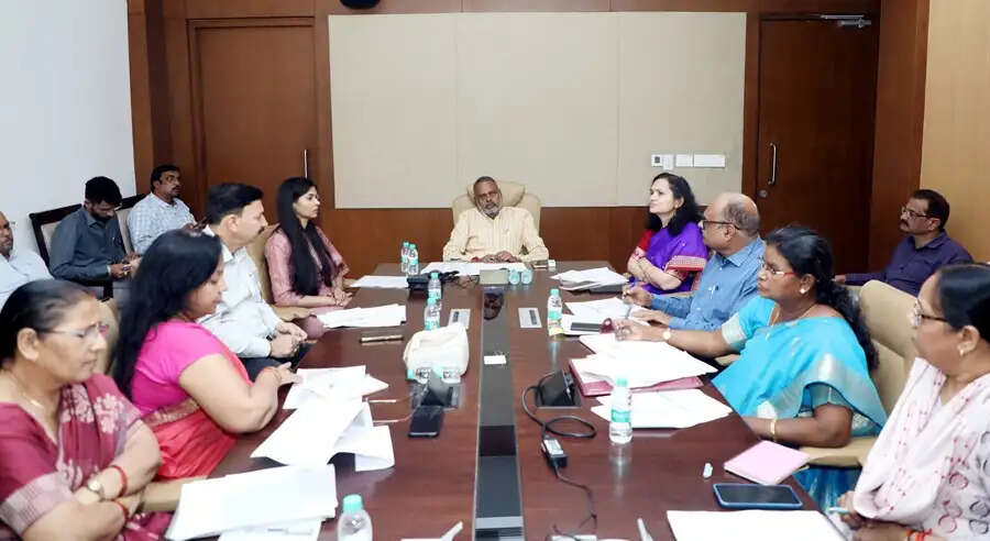 सामाजिक न्याय की योजनाओं में मैदानी अमले के अनुभव को शामिल किया जाएगा : मंत्री कुशवाह