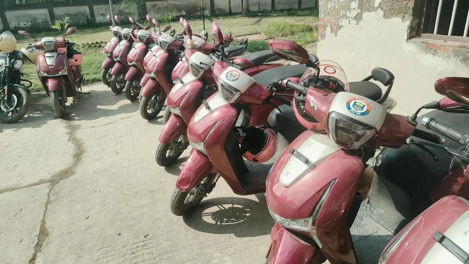 सारण के दुर्गा पूजा में पुलिस दीदी और बाइक क्यूआरटी संभालेंगी विधि-व्यवस्था एवं भीड़ नियंत्रण की कमान
