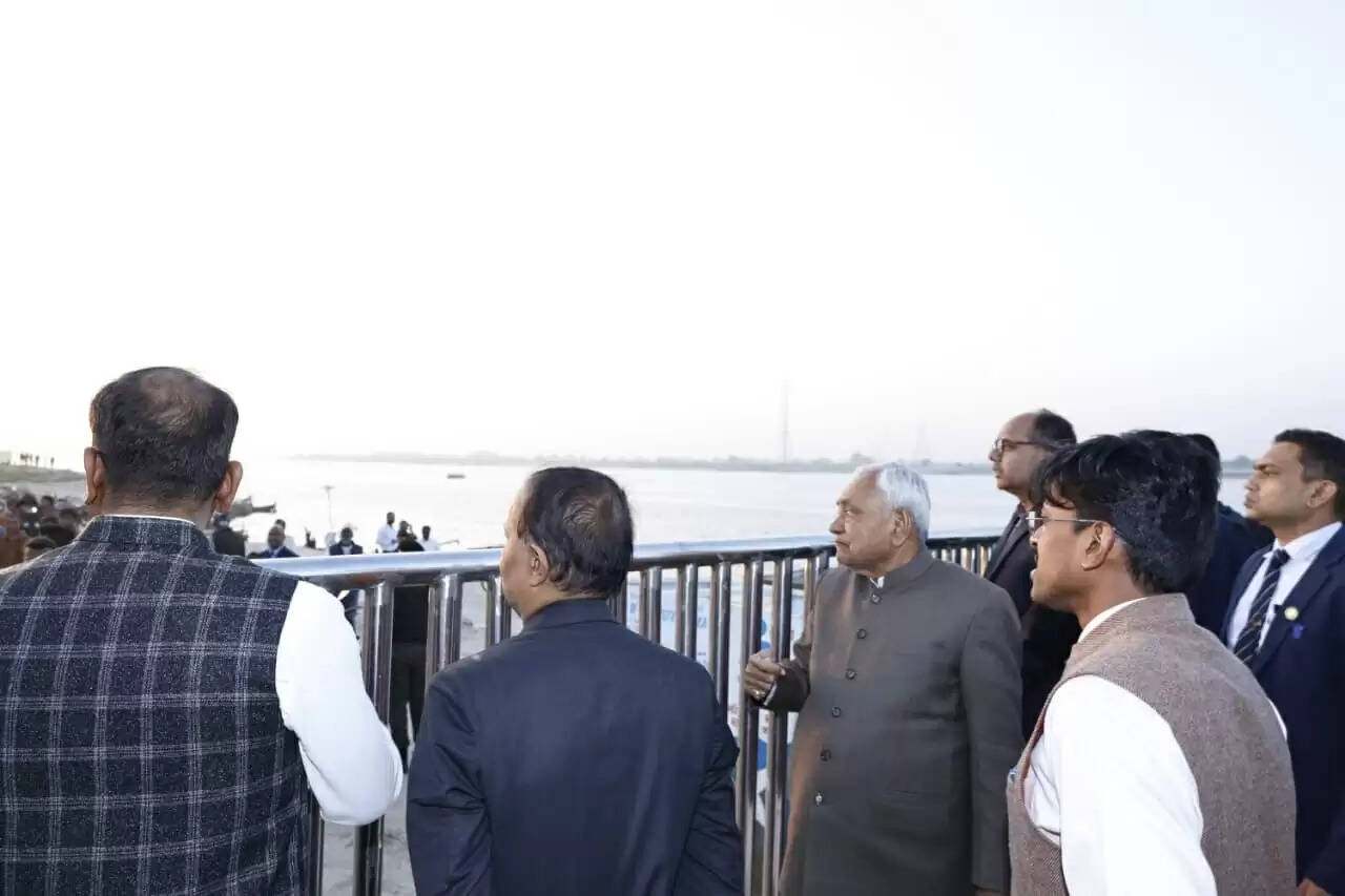 मुख्यमंत्री ने दीघा पर्यटन घाट का किया निरीक्षण, समग्र उद्यान का निर्माण कराने का दिया निर्देश