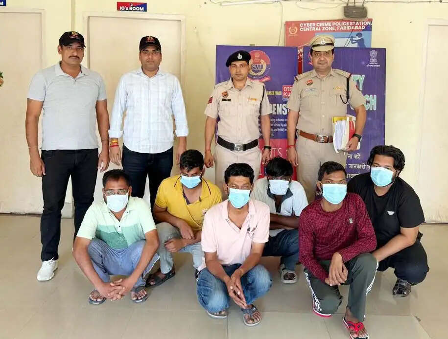 फरीदाबाद : कंपनी का सीएमडी बन 50 लाख की ठगी, छह आरोपी गिरफ्तार