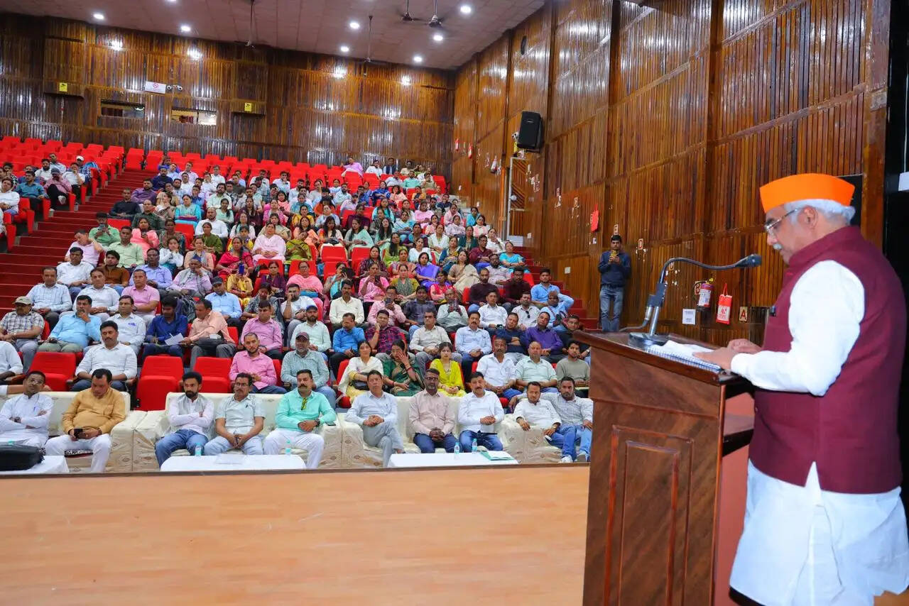 पौड़ी में प्रशिक्षण सह-सम्मेलन व संवाद कार्यक्रम