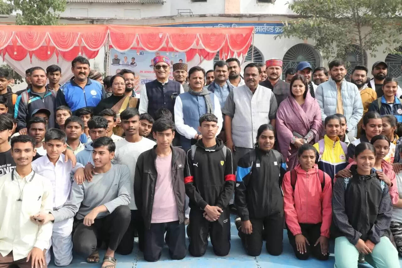 खेलों से तन मन स्वस्थ्य रहने के साथ मिलती है अनुशासन की सीख - उप मुख्यमंत्री