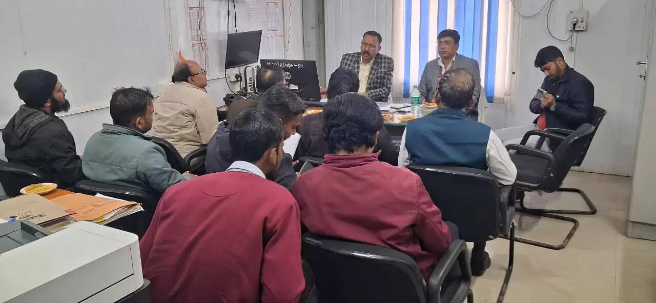 स्नातक उत्तीर्ण युवाओं को स्वयं सहायता भत्ता के लिए कॉलेजों में शिविर का आयोजन