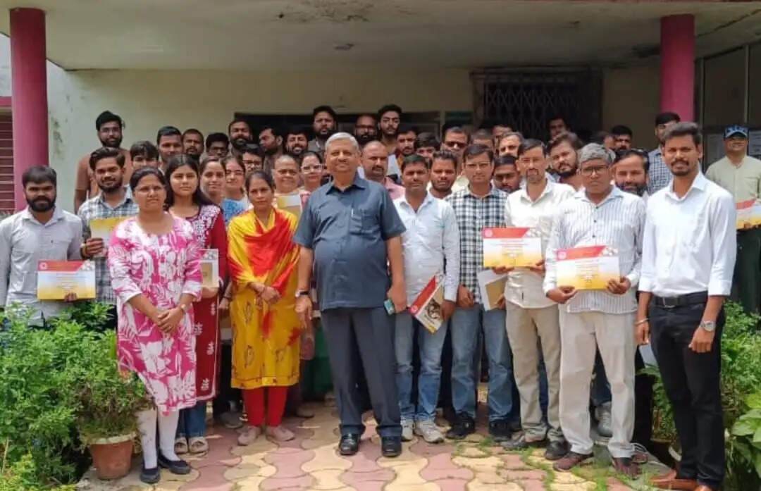 सीएसए में आयोजित छह दिवसीय प्रशिक्षण में प्रतिभागियों ने मशरुम उत्पाद के लाभों को समझा