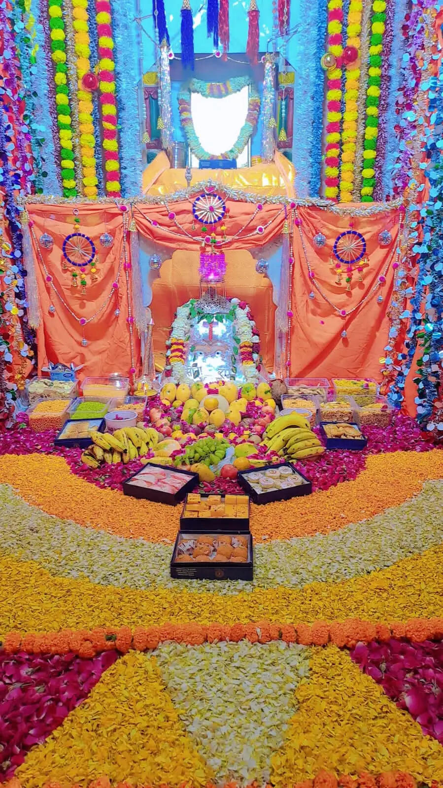 छोटी काशी के विभिन्न हनुमान मंदिरों में हुए धार्मिक अनुष्ठान