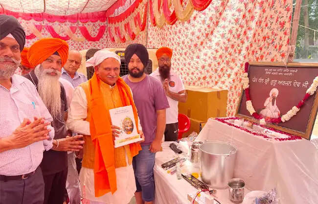 सोनीपत: गुरु अर्जन देव का बलिदान धर्म और मानवता की मिसाल: मेयर राजीव जैन