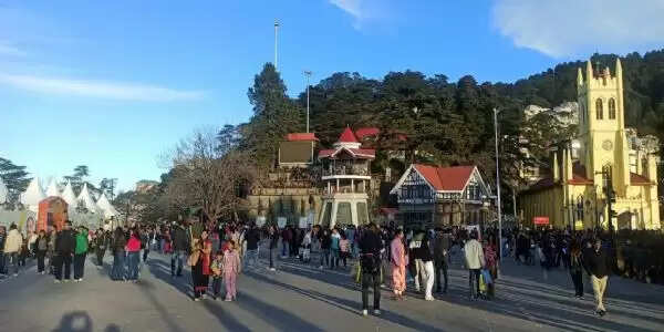 दिसम्बर में शिमला की रातें गर्म, पारा 11 डिग्री के पार, निचले इलाकों में कोहरे की मार