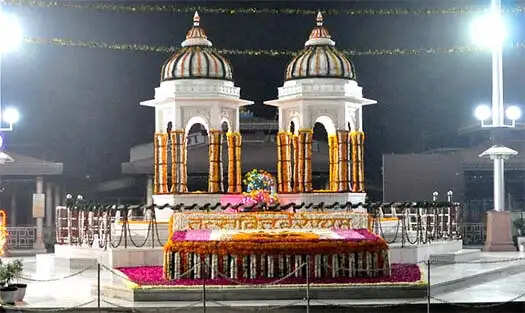 नेपाल बाढ़ पीड़ितों की मदद को आगे आया गायत्री परिवार, शांतिकुंज से राहत सामग्री रवाना