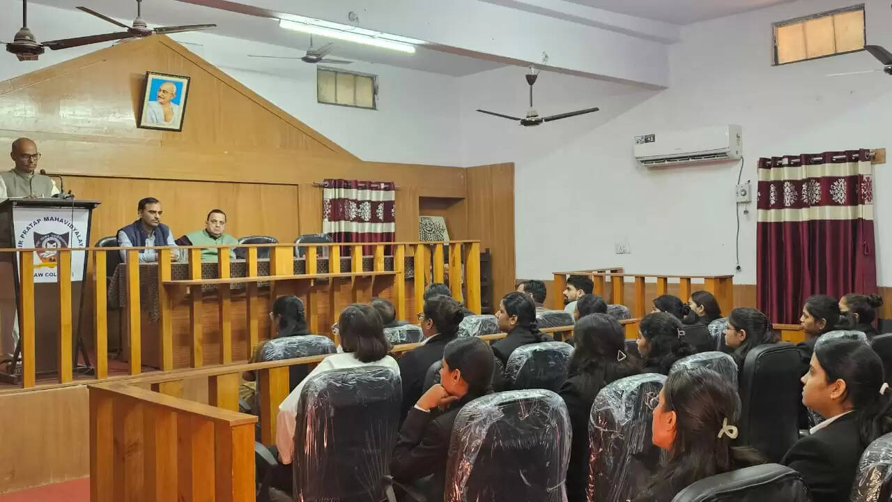 न्यायप्रिय युवा ही रखते हैं सशक्त और समृद्ध राष्ट्र की नींव: श्याम मनोहर