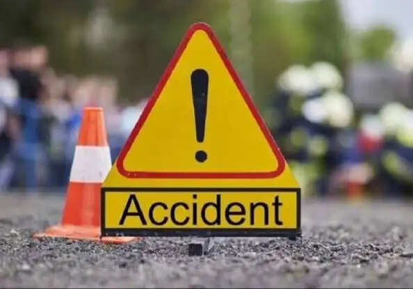 लखनऊ: सड़क हादसों में एक अधेड़ की मौत, दारोगा घायल