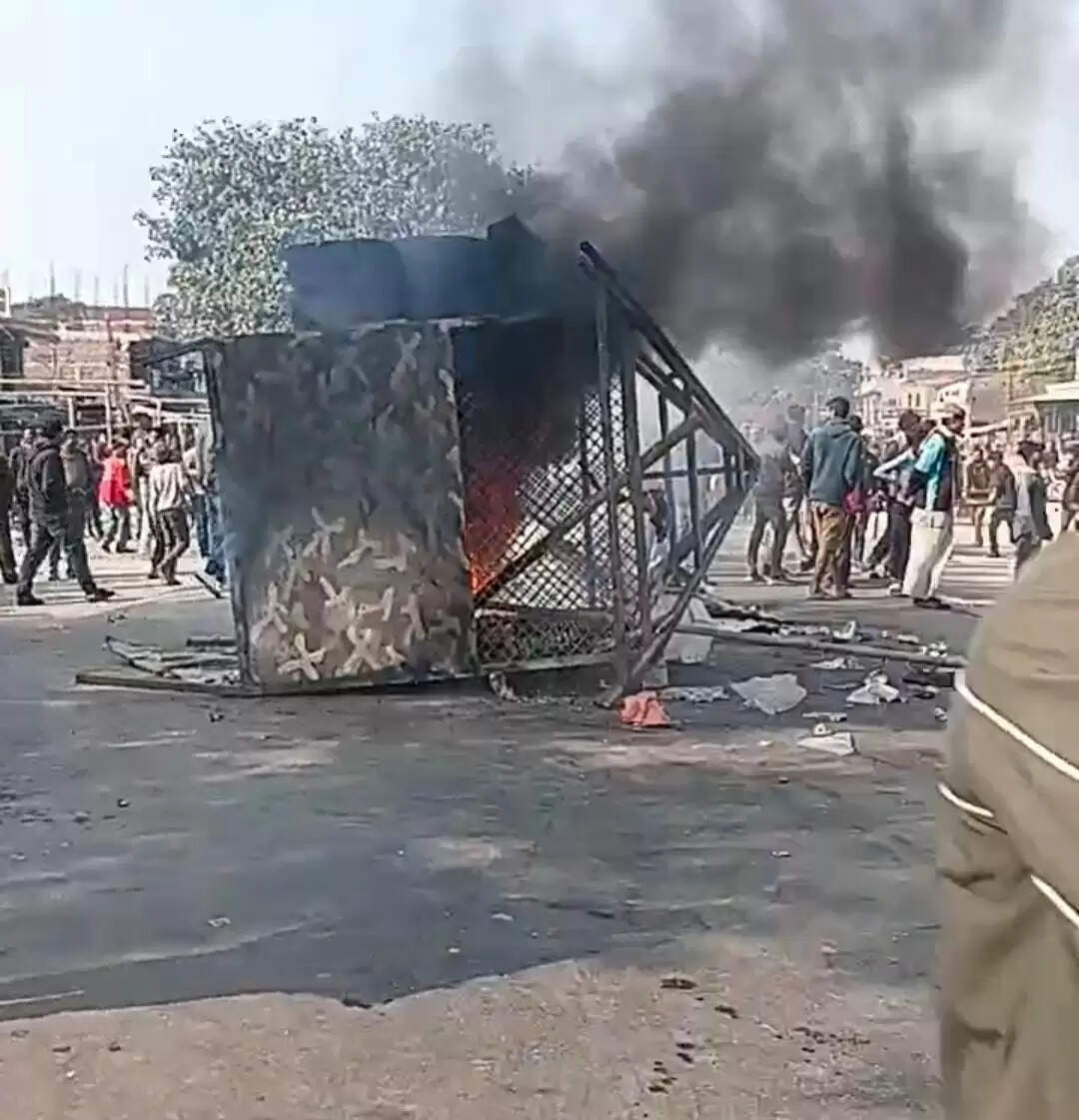 नेपाल पुलिस की गोली से कारोबारी की मौत के बाद भड़का हिंसा