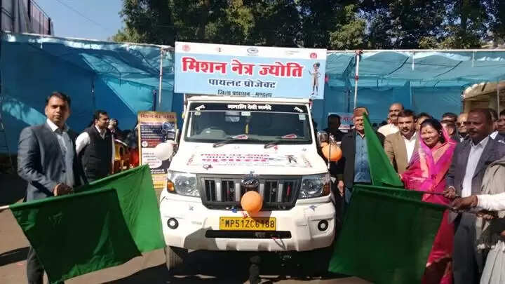 मंडलाः मंत्री संपतिया उइके ने कॉलेज चलो अभियान फोल्डर का विमोचन किया