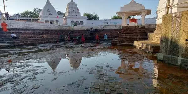 अनूपपुर: अमरकंटक में मां नर्मदा जयंती की तैयारी: उद्गम कुंड कराया गया खाली