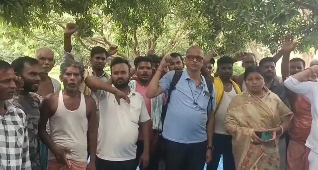 भूमि अधिग्रहण के विरोध में किसानों का प्रदर्शन