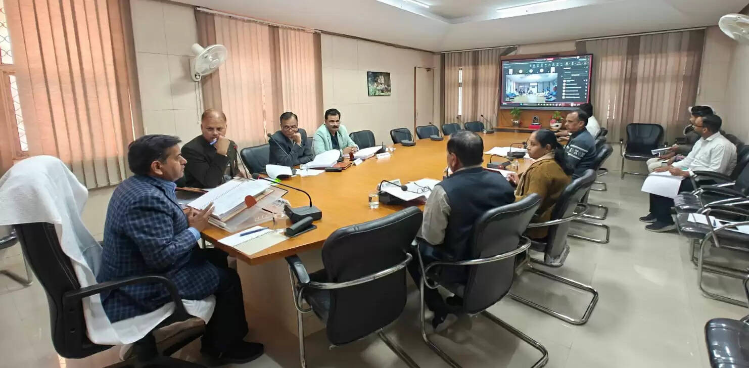 विदेशी संस्थाओं के साथ संचालित होगा संयुक्त आयुर्वेद पाठ्यक्रम