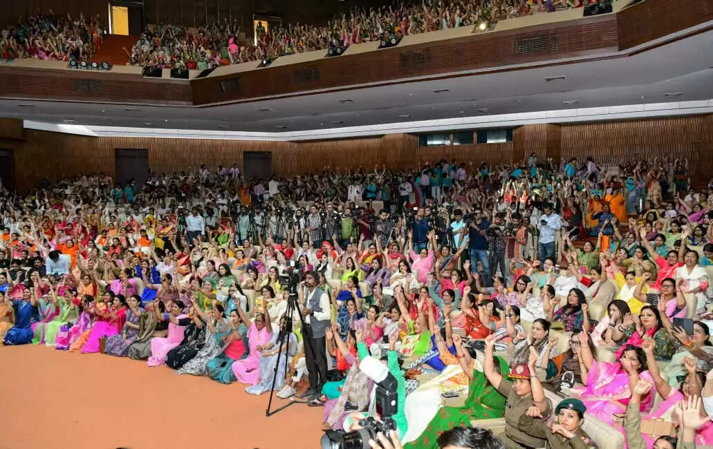 महिलाओं को 33% आरक्षण से बढ़ेगी राजनीतिक भागीदारी: मुख्यमंत्री