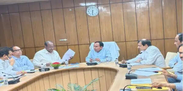 त्रिस्तरीय ढांचे और ओपीएस पर जल्द कैबिनेट में आएगा प्रस्ताव : डॉ धन सिंह रावत