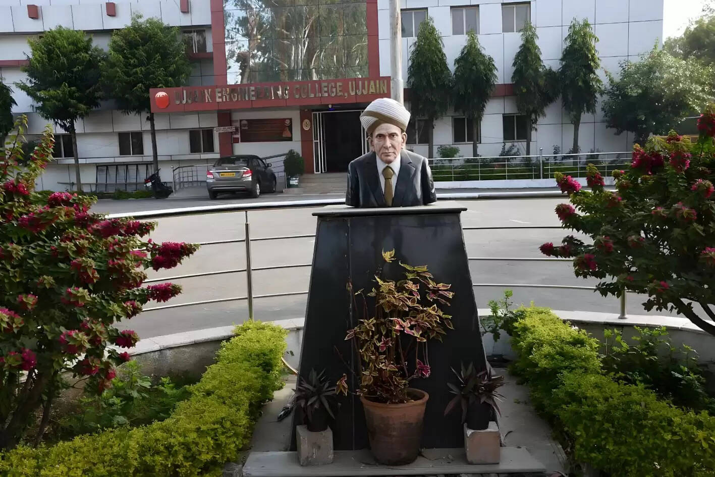 उज्जैनः शा. अभियांत्रिकी महाविद्यालय के पूर्व छात्र 28 दिसंबर को होंगे एकत्रित