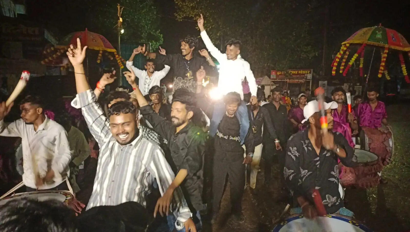 शुभ मुहूर्त में हुई भगवान गणेश की स्थापना