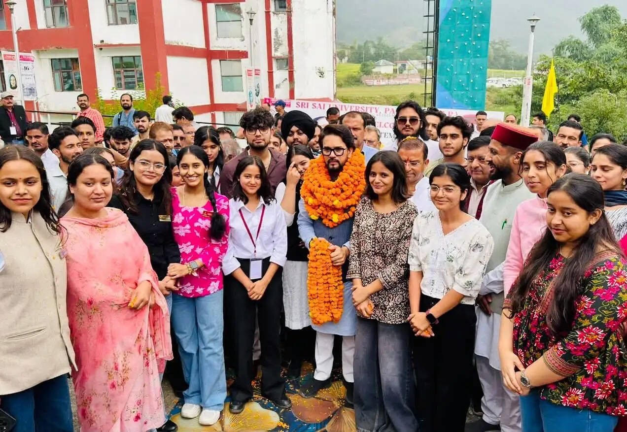 पांच ट्रिलियन डॉलर की ज्ञान-आधारित अर्थव्यवस्था मजबूत शिक्षा प्रणाली पर निर्भर : अनुराग ठाकुर