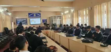 साइबर जागरूकता कार्यक्रम के साथ सुरक्षित इंटरनेट दिवस मनाया