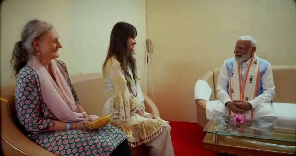 प्रधानमंत्री ने वैश्विक मंच पर भारतीय संस्कृति को बढ़ावा देने के लिए जर्मन गायिका कैस्मे की प्रशंसा की