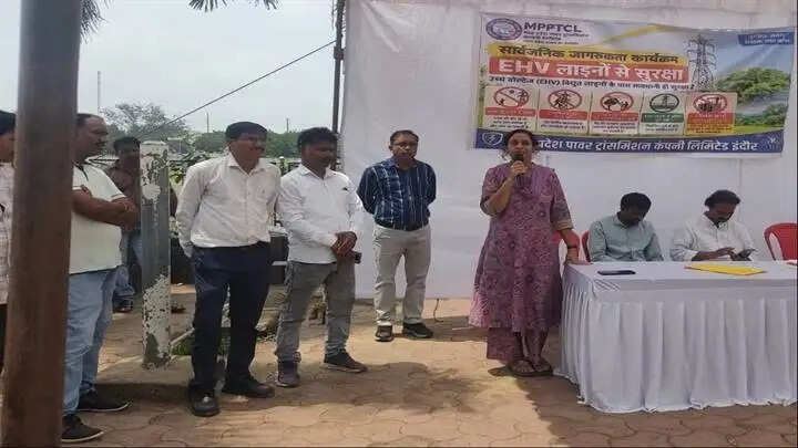 इंदौरः ट्रांसमिशन लाइन कॉरिडोर में निर्माण के खतरों से आगाह करने के जन-जागरूकता अभियान को मिला व्यापक समर्थन