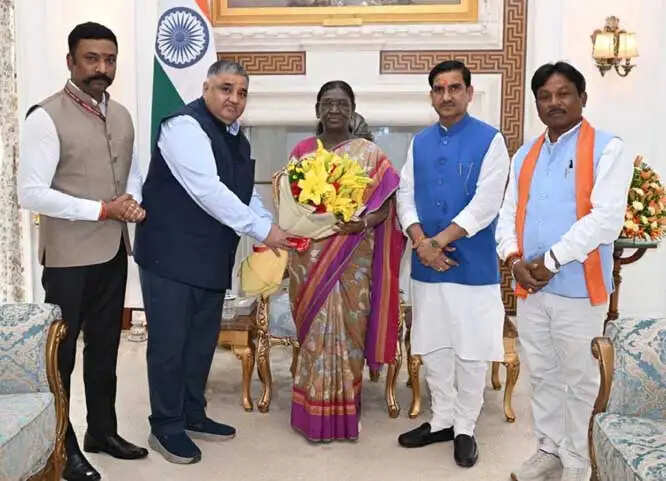 राष्ट्रपति का मुरिया दरबार में आगमन बस्तर संभाग के लिए गौरव का क्षण : महेश कश्यप