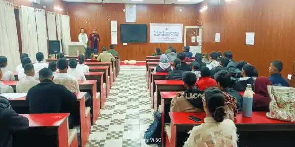 एसपीएमआर कॉलेज जम्मू में पांच दिवसीय सिविल डिफेंस प्रशिक्षण शिविर शुरू