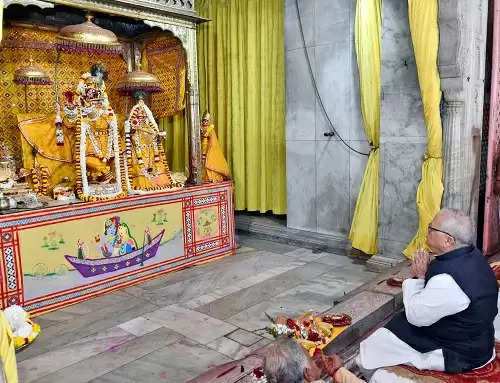 राज्यपाल ने गोविंद देव जी मन्दिर में पूजा अर्चना कर प्रदेशवासियों की खुशहाली की कामना की