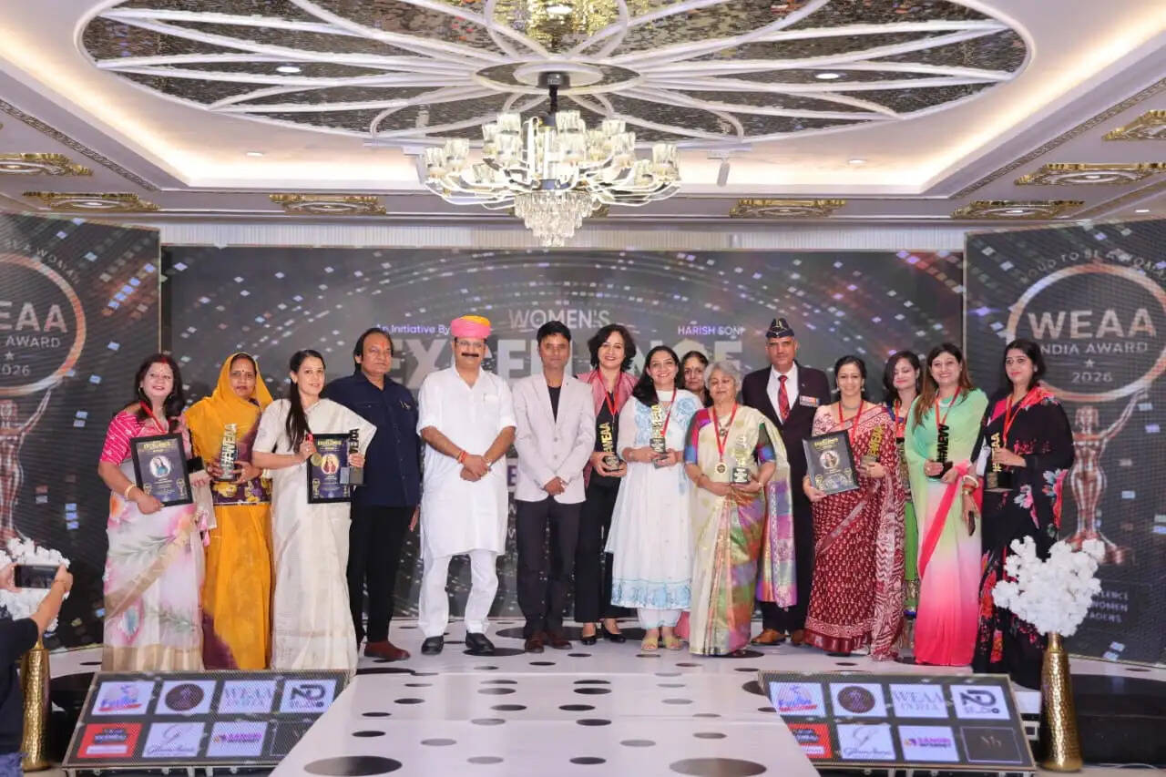 शौर्य और शक्ति थीम पर वीमेन एक्सीलेंस अचीवमेंट अवॉर्ड्स आयोजित