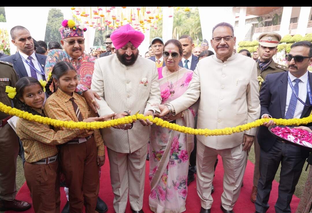 तीन वसंतोत्सव का शुभारंभ, राज्यपाल ने किया ‘भोज पत्र’ विशेष डाक आवरण का विमोचन