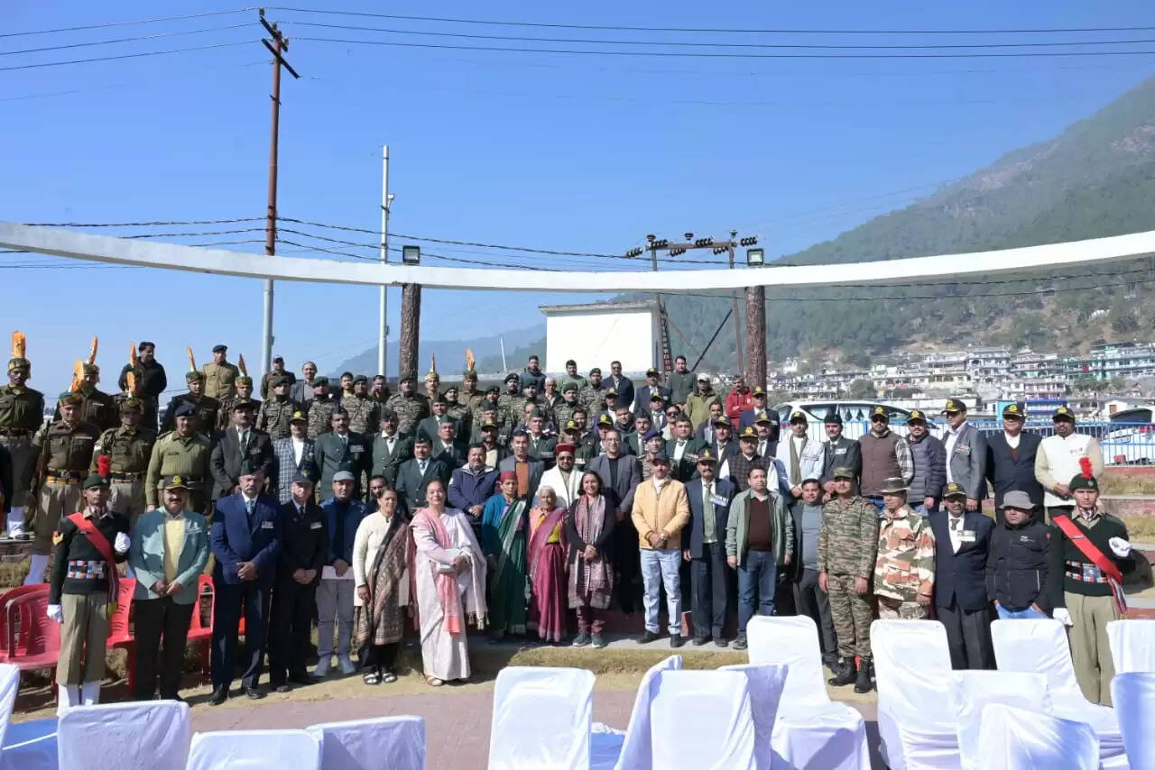 भारत-पाक युद्ध के 54 वी वर्ष गांठ पर शहीदों को दी भावपूर्ण श्रद्धांजलि