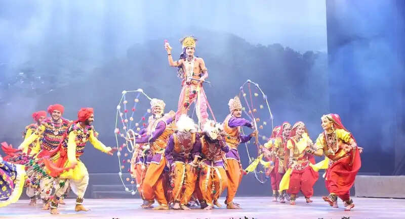 ब्रिक्स सम्मेलनः केन्द्रीय मंत्री शेखावत ने इंडोनेशिया और दक्षिण अफ्रीका के संस्कृति मंत्रियों के साथ की द्विपक्षीय बैठक