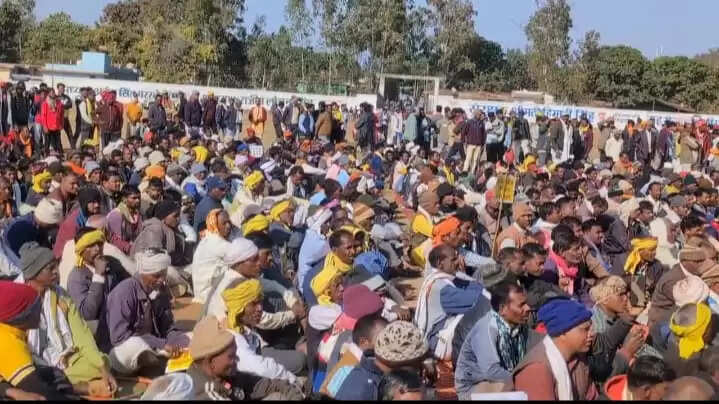 अनूपपुर: अपर नर्मदा बांध परियोजना का विरोध में 10 गांवों के ग्रामीणों ने किया प्रर्दशन