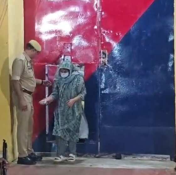 विनीत विनोचा हत्याकांड : 21 दिन बाद जेल से बाहर आईं बहू शालू, कोर्ट के आदेश पर हुई रिहाई