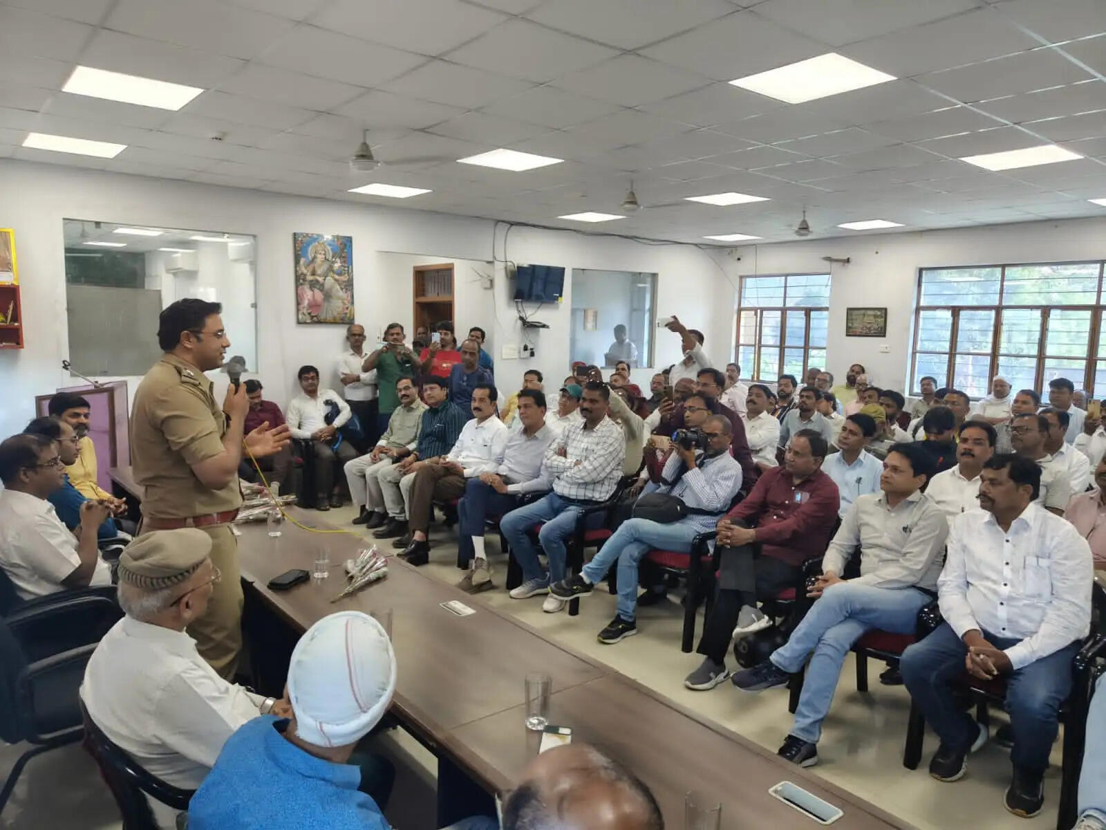 सात साल में दोगुने से अधिक बढ़ी गोरखपुर की जीडीपी : डीएम