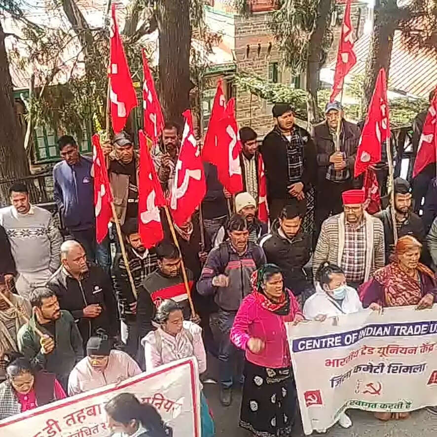 तहबाजारियों का नगर निगम के खिलाफ प्रदर्शन, स्ट्रीट वेंडर एक्ट को लागू करने की मांग