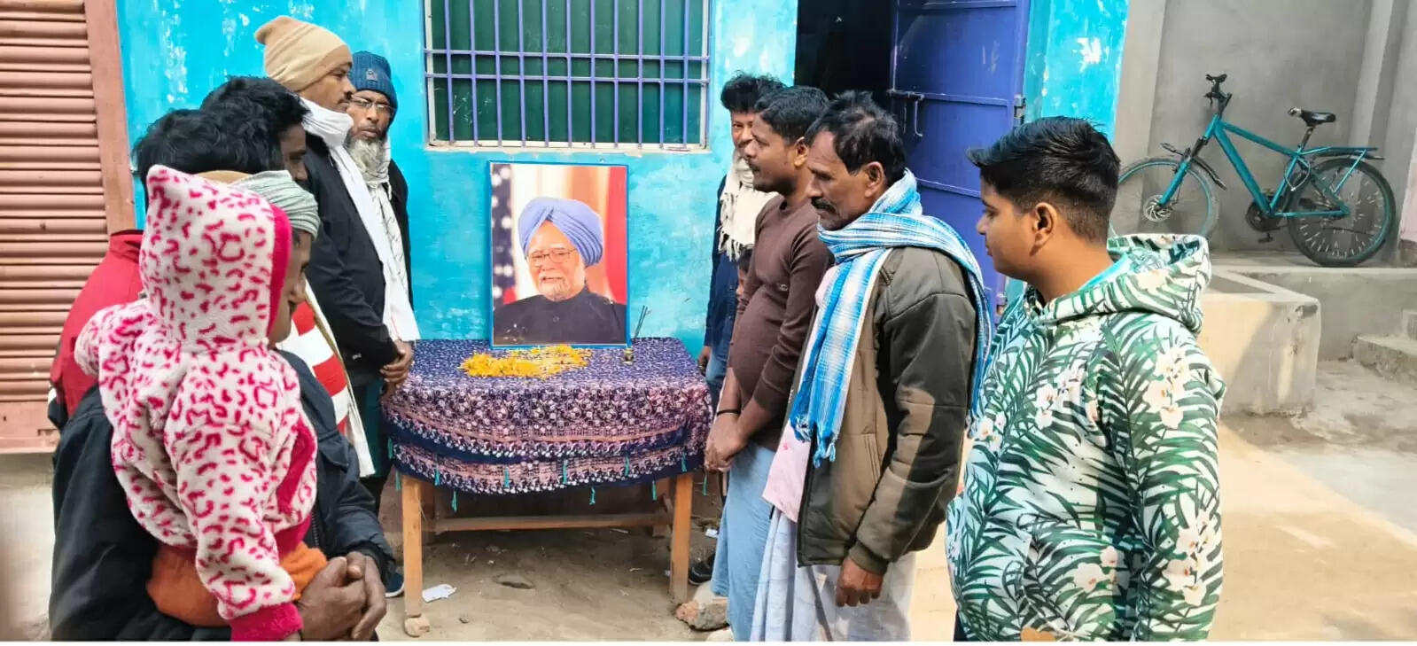 पूर्व प्रधानमंत्री मनमोहन सिंह को उनकी जयंती पर दी गई श्रद्धांजलि